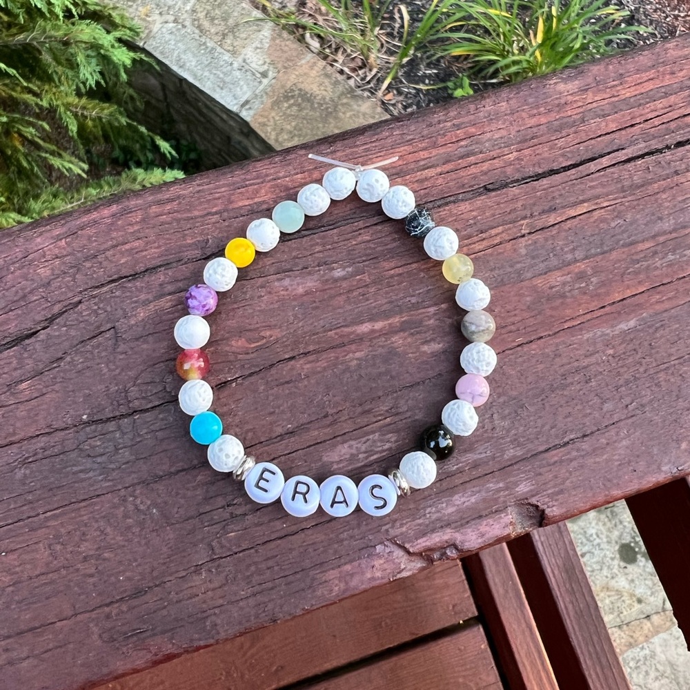 TAYLOR SWIFT | “Eras” Friendship Bracelet